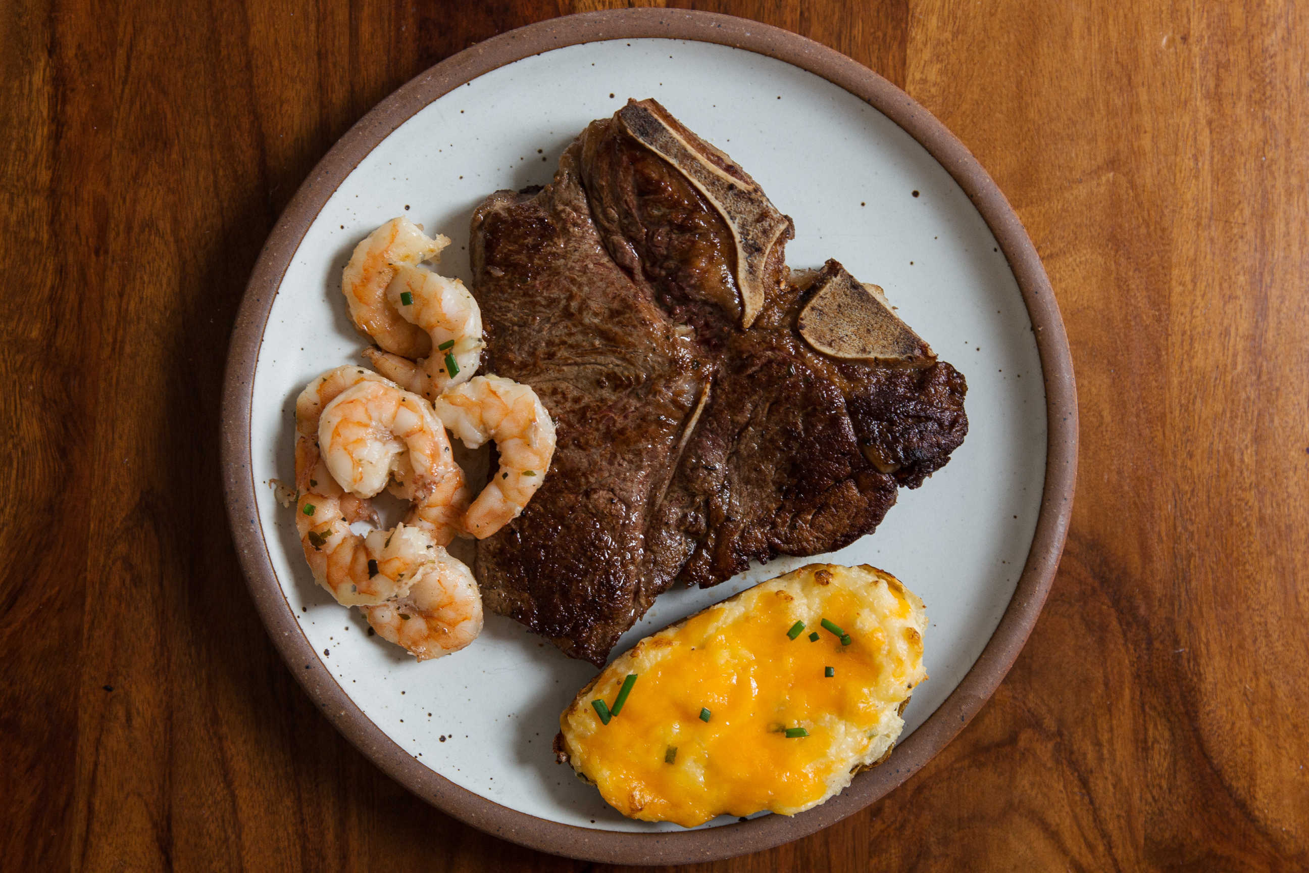 Garlic Butter Surf 'N Turf - Prime Shrimp